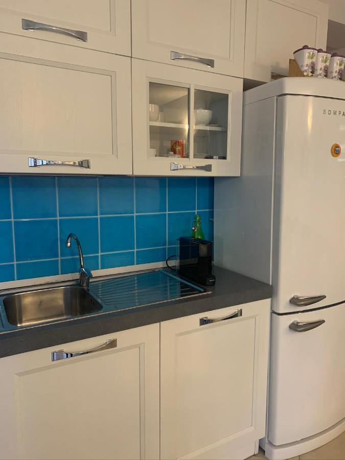 La Casa Azzurra Appartement La Maddalena  Buitenkant foto