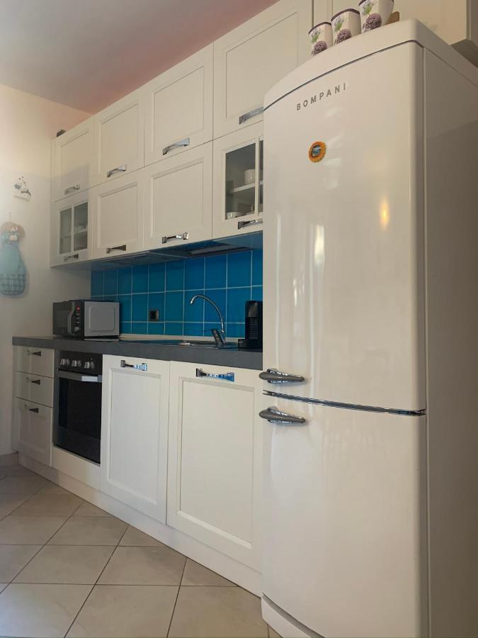 La Casa Azzurra Appartement La Maddalena  Buitenkant foto