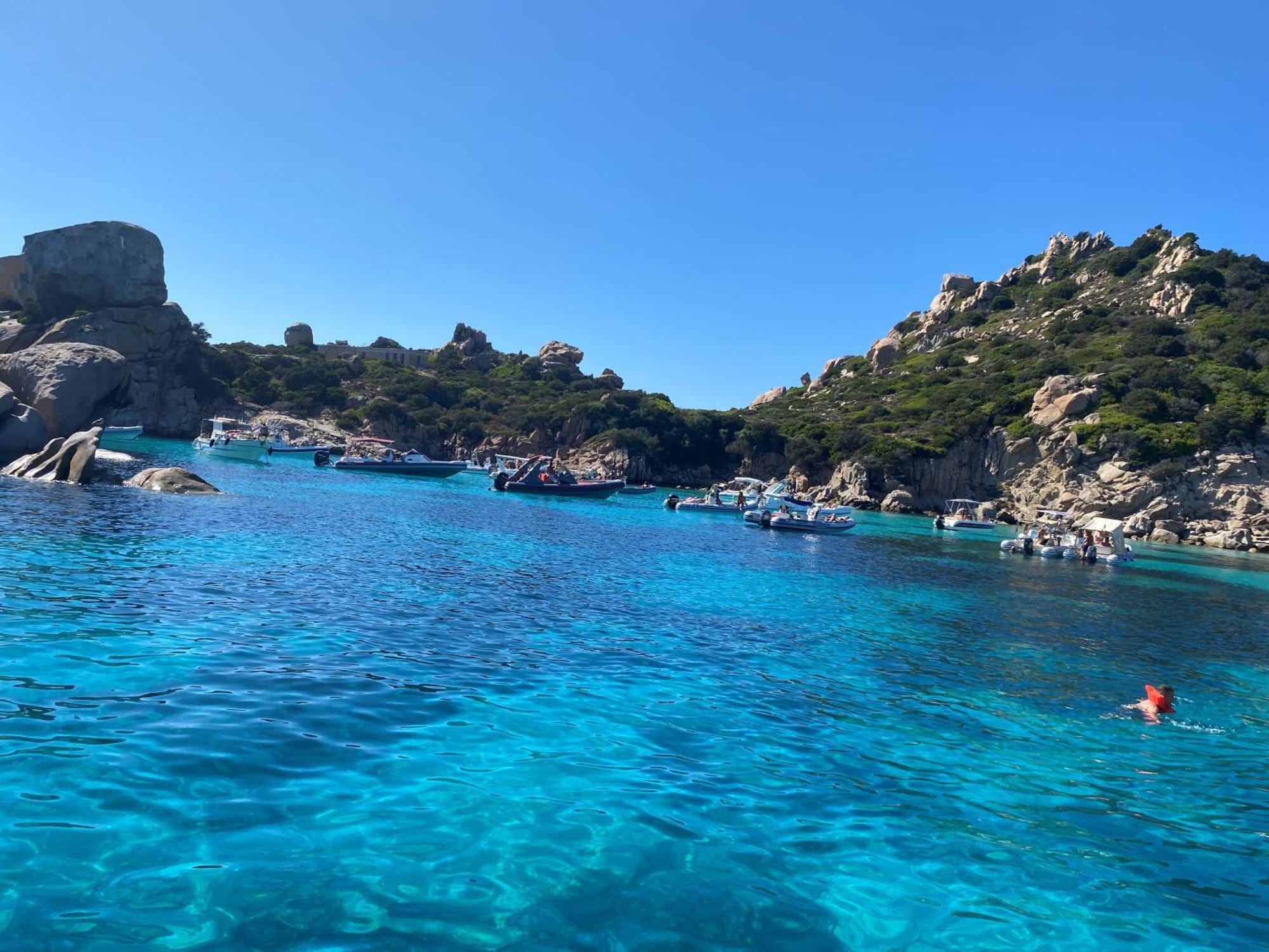 La Casa Azzurra Appartement La Maddalena  Buitenkant foto