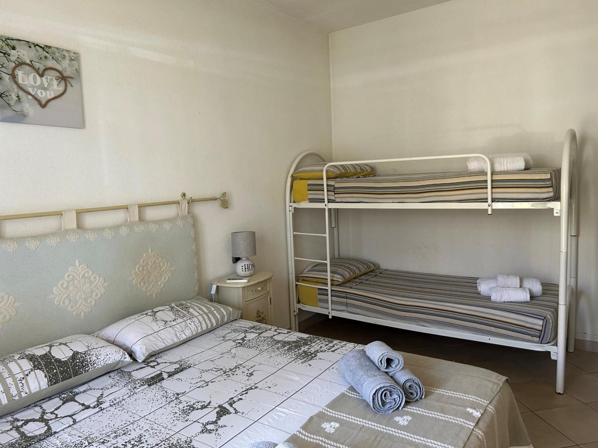 La Casa Azzurra Appartement La Maddalena  Buitenkant foto